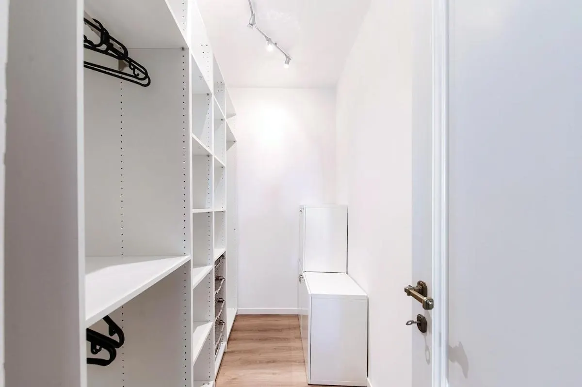 Daisy Flower Apartment - The House Of Travelers Como Italien