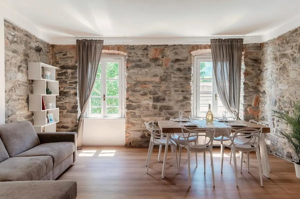 Daisy Flower Apartment - The House Of Travelers Como